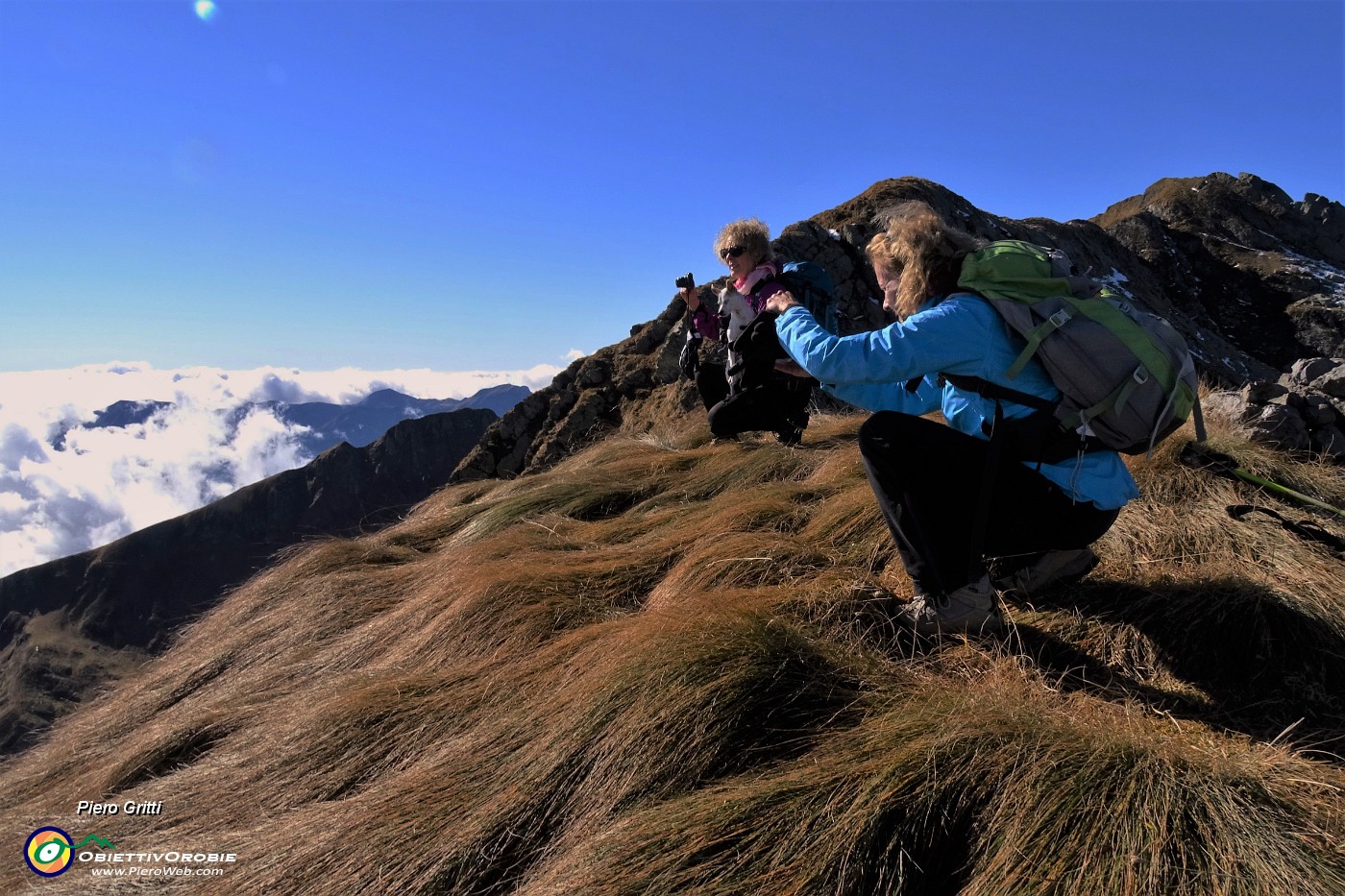 43 Stupendo panorama sopra un mare di nuvole.JPG